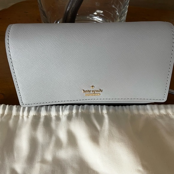 Kate Spade Small Foldover Bag- Used once - Picture 1 of 9